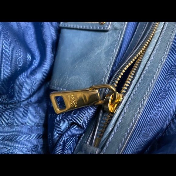 Prada travel bag / shoulder bag .. 100% authentic - Picture 12 of 15